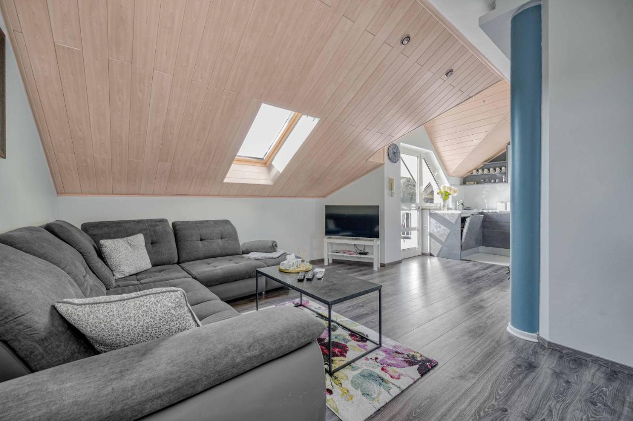 Astarea - Luxe Penthouse In Nature - Jacuzzi - Free Private Parking - Terrace & Balcony - Peace Zagreb Exteriör bild