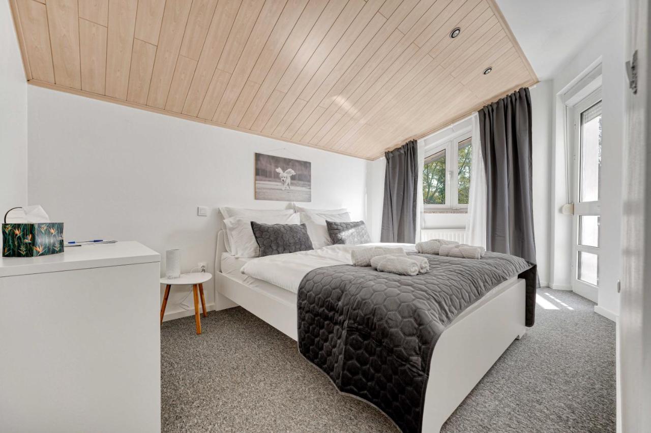 Astarea - Luxe Penthouse In Nature - Jacuzzi - Free Private Parking - Terrace & Balcony - Peace Zagreb Exteriör bild